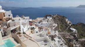 Beautiful Oia Villa - Spectacular Sea Views - Sunset & Caldera Views - Aegean Serenity Villa